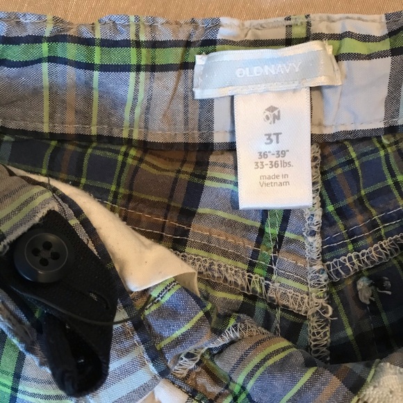 3 pairs of toddler shorts! - Picture 3 of 6